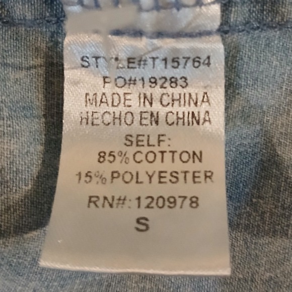 Entro Women Acid Wash Denim Ruffle Button Down Top Sleeveless Blue Size S Boho - Picture 8 of 10